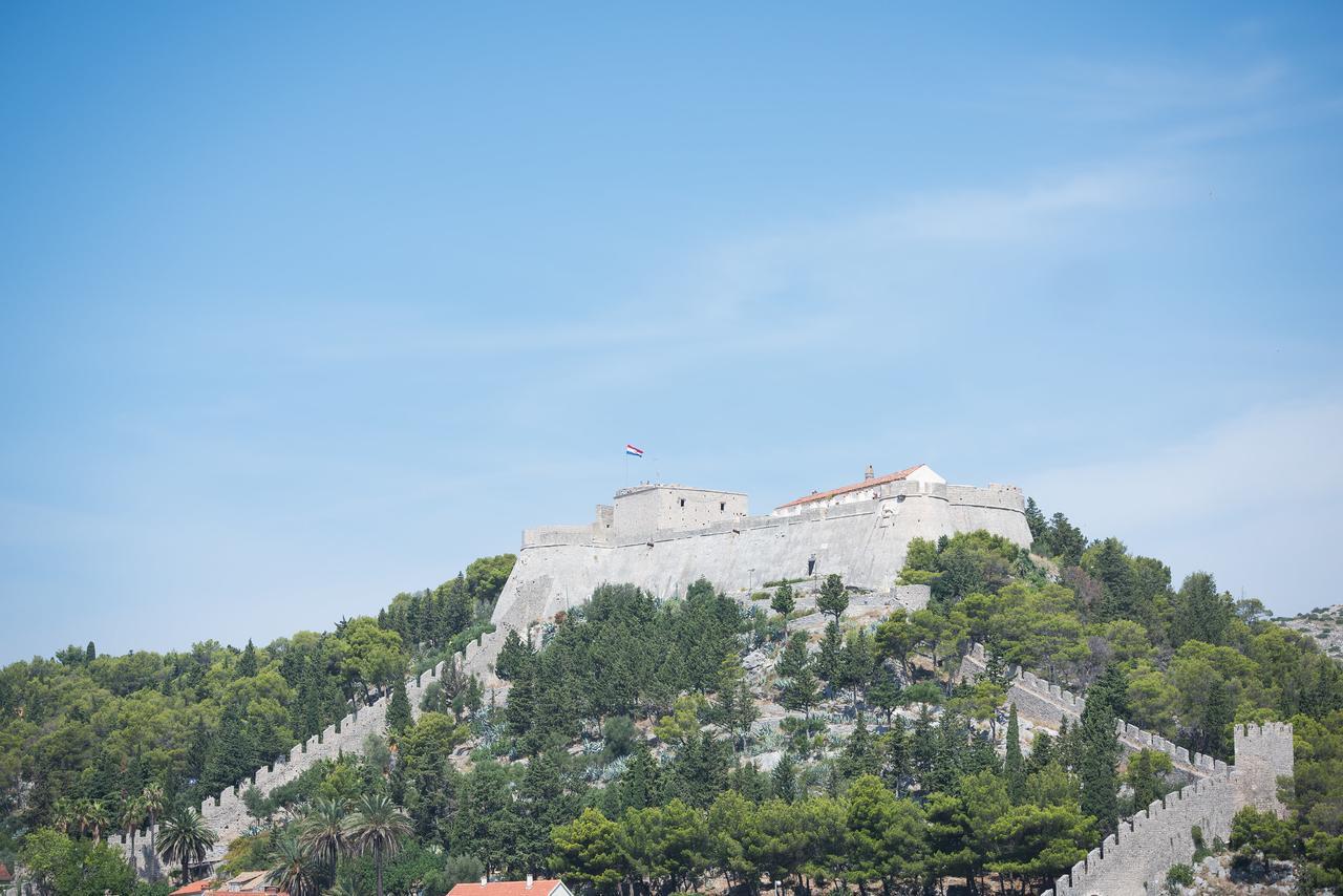 Central, Spacious, Great View Χβαρ Εξωτερικό φωτογραφία