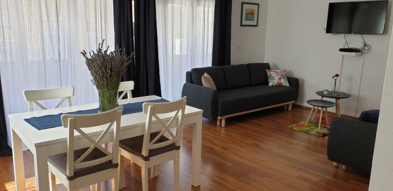 Central, Spacious, Great View Χβαρ Εξωτερικό φωτογραφία