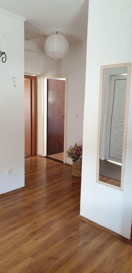 Central, Spacious, Great View Χβαρ Εξωτερικό φωτογραφία